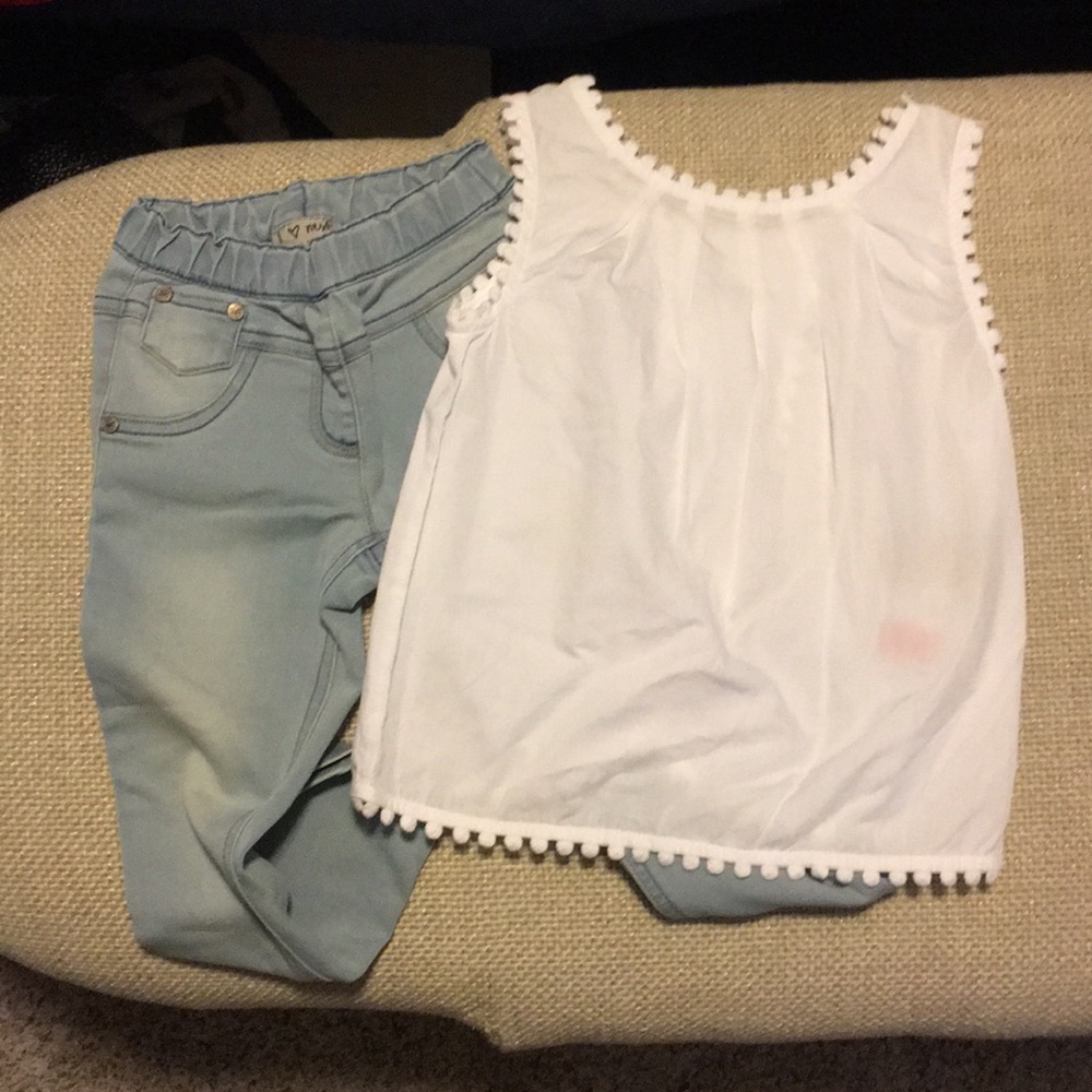 Spring outfit, size 3T. Carted top. Next pants